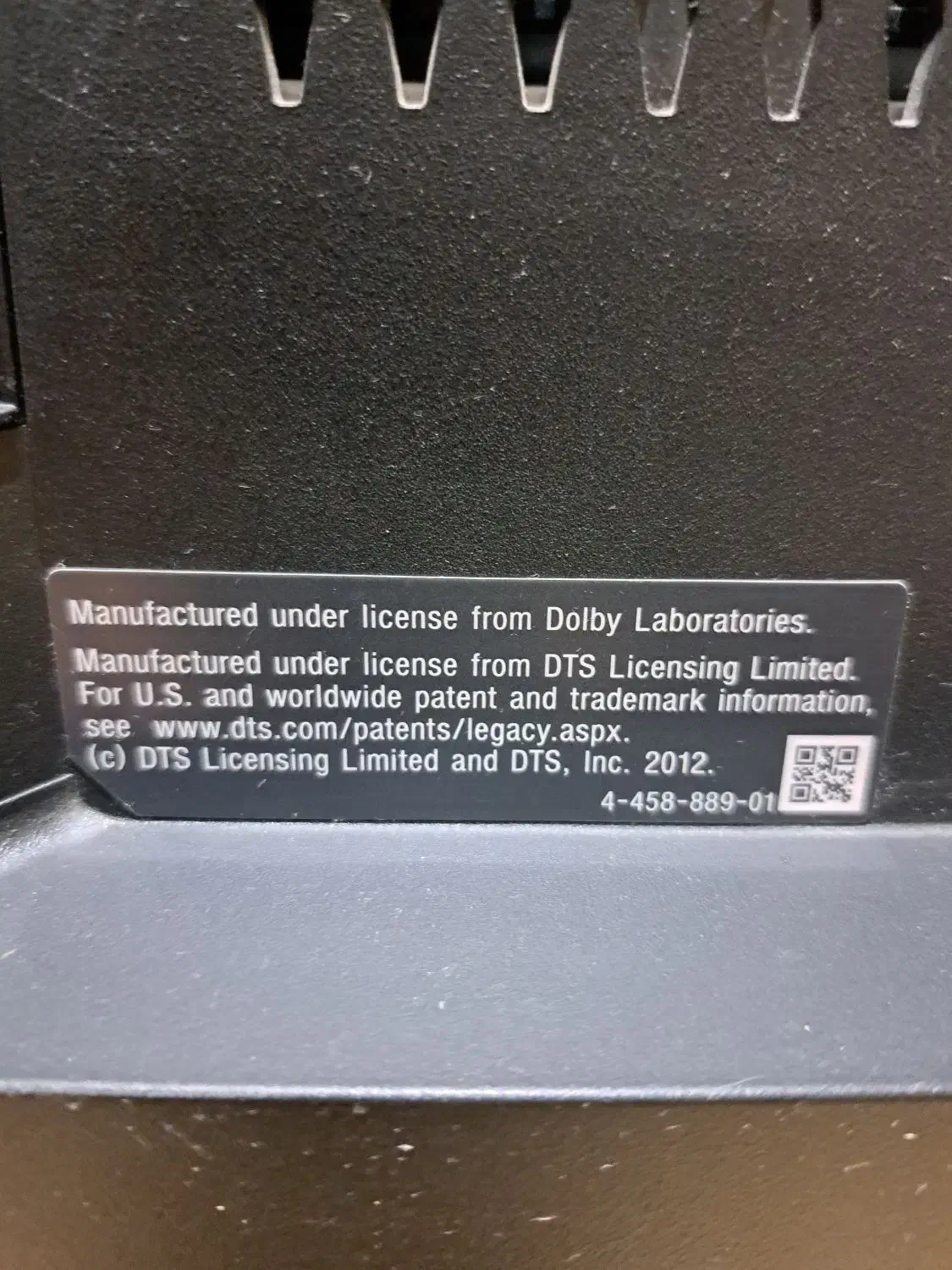 تلویزیون  ال ای دی 42 اینچ مالی صفحه ضربه خورده|تلویزیون و پروژکتور|خرم‌آباد, |دیوار