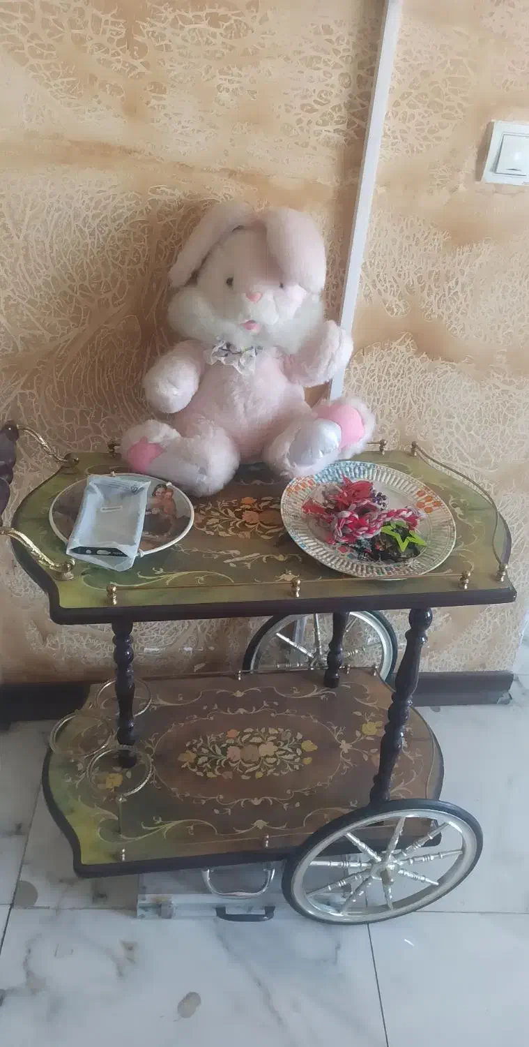 عروسک بزرگ|اسباب‌بازی بچه|سنندج, |دیوار