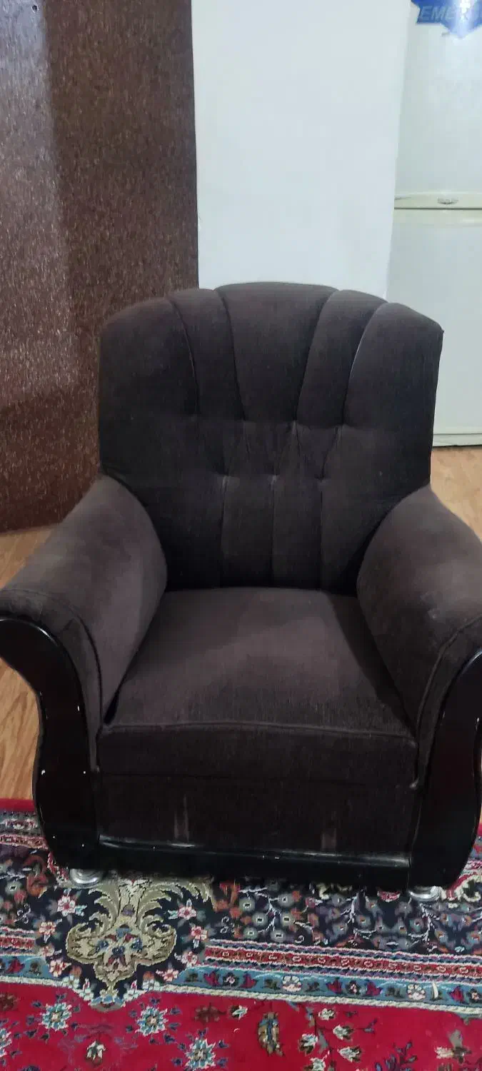 مبل ۷نفره کاملا سالم و یک میز تلویزیون|مبلمان خانگی و میز عسلی|اردبیل, |دیوار