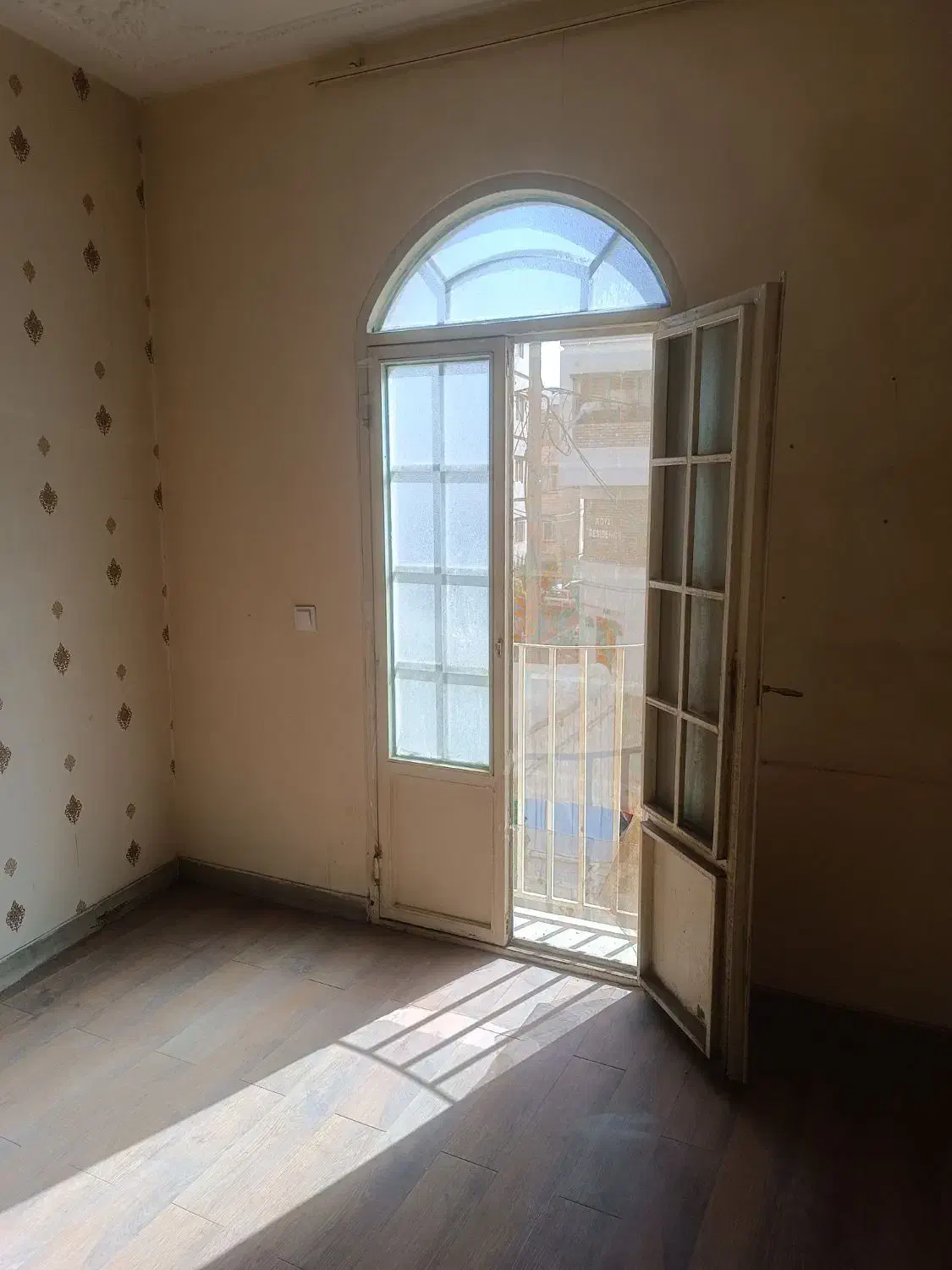 بر بوستان سعدی ۴۰متر طبقه اول|فروش آپارتمان|تهران, اسکندری|دیوار