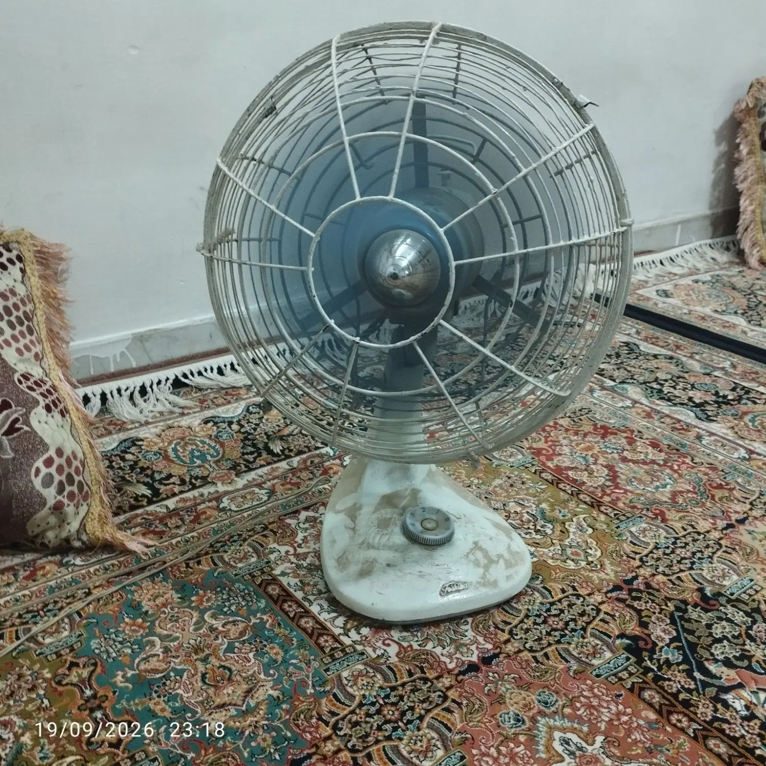 پنکه عتیقه توشیبا ۸۰سال پیش|کلکسیون اشیاء عتیقه|قم, ولیعصر|دیوار