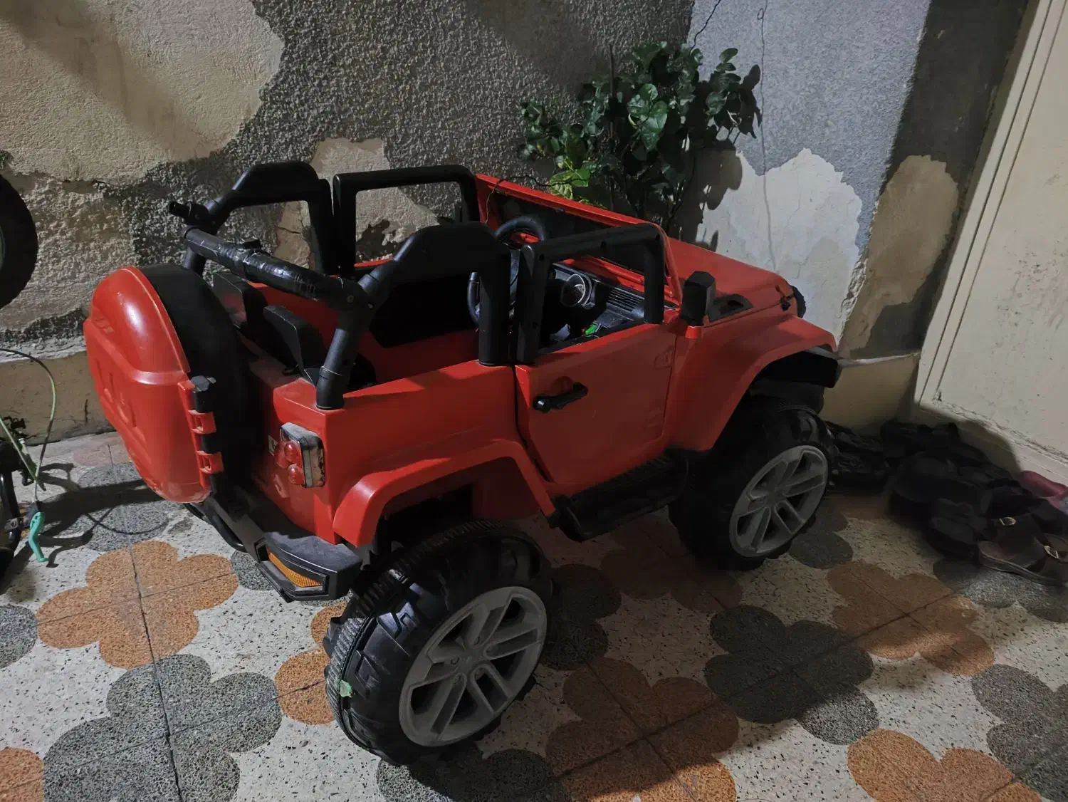 دوچرخه16 درحدنو زیر قیمت+ ماشین شارژی چهار موتوره|دوچرخه، اسکیت، اسکوتر|بندرعباس, |دیوار