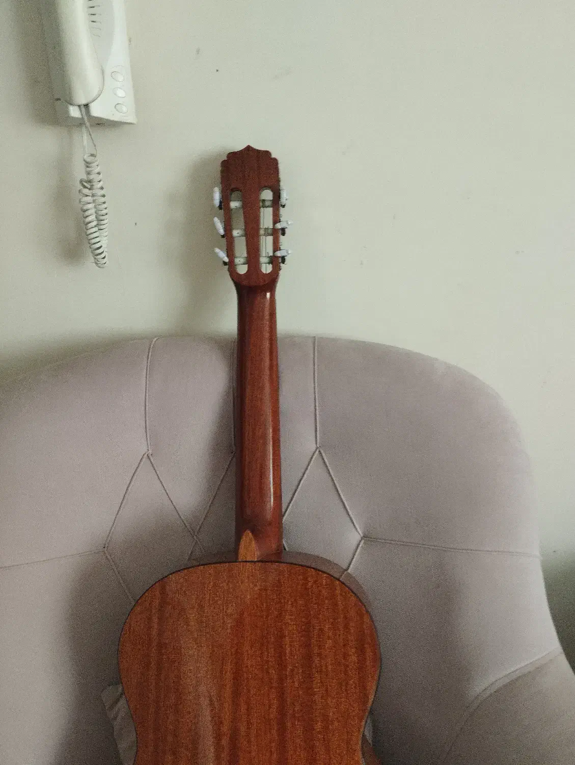 گیتار آریا AK80|گیتار، بیس، امپلیفایر|گلبهار, شهر جدید گلبهار|دیوار