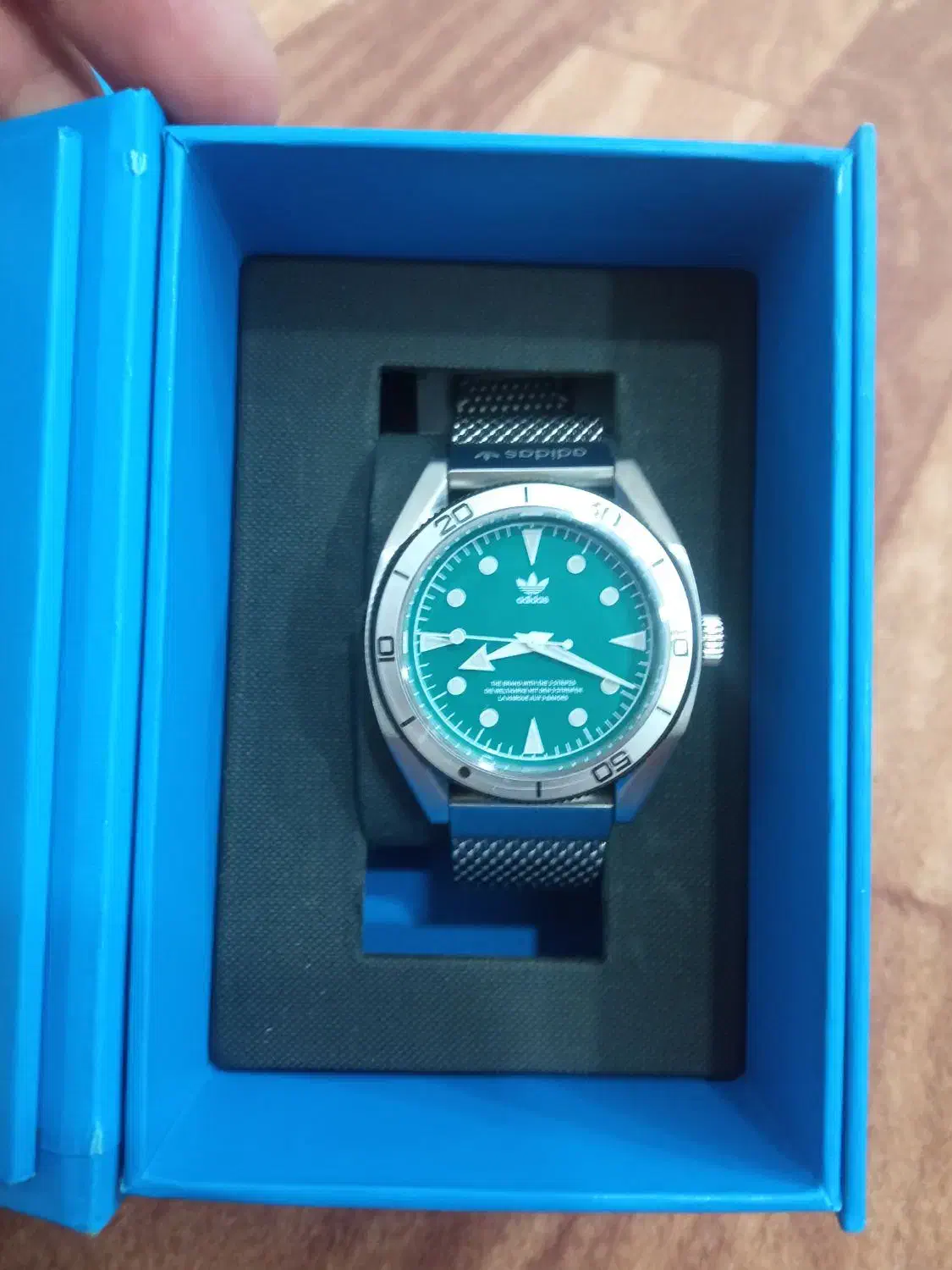 ساعت ادیداس|ساعت|مریوان, |دیوار