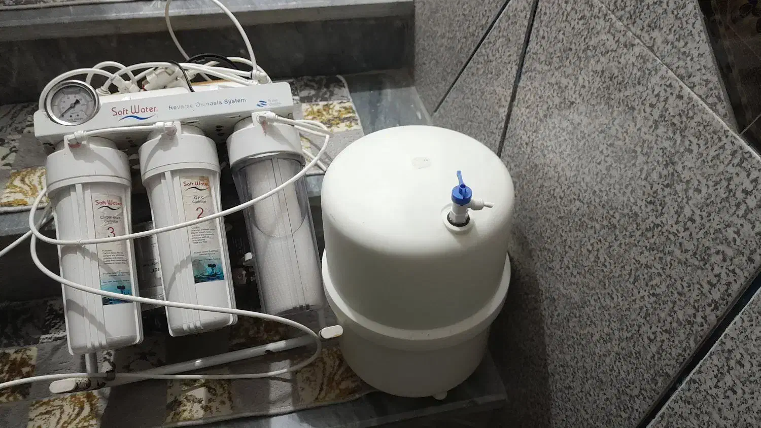 یک دستگاه تصفیه آب|آب‌سردکن و تصفیه آب|دیواندره, |دیوار