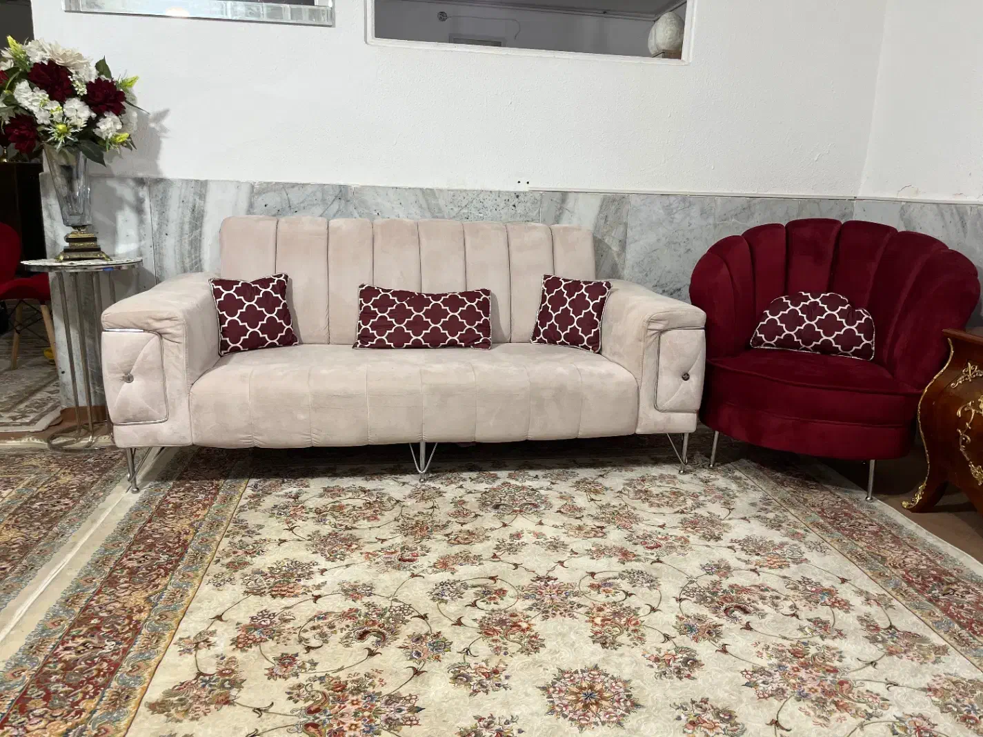 مبل هشت نفره ب همراه میز نهار خوری چهار نفره|مبلمان خانگی و میز عسلی|سبزوار, دانشگاه آزاد|دیوار