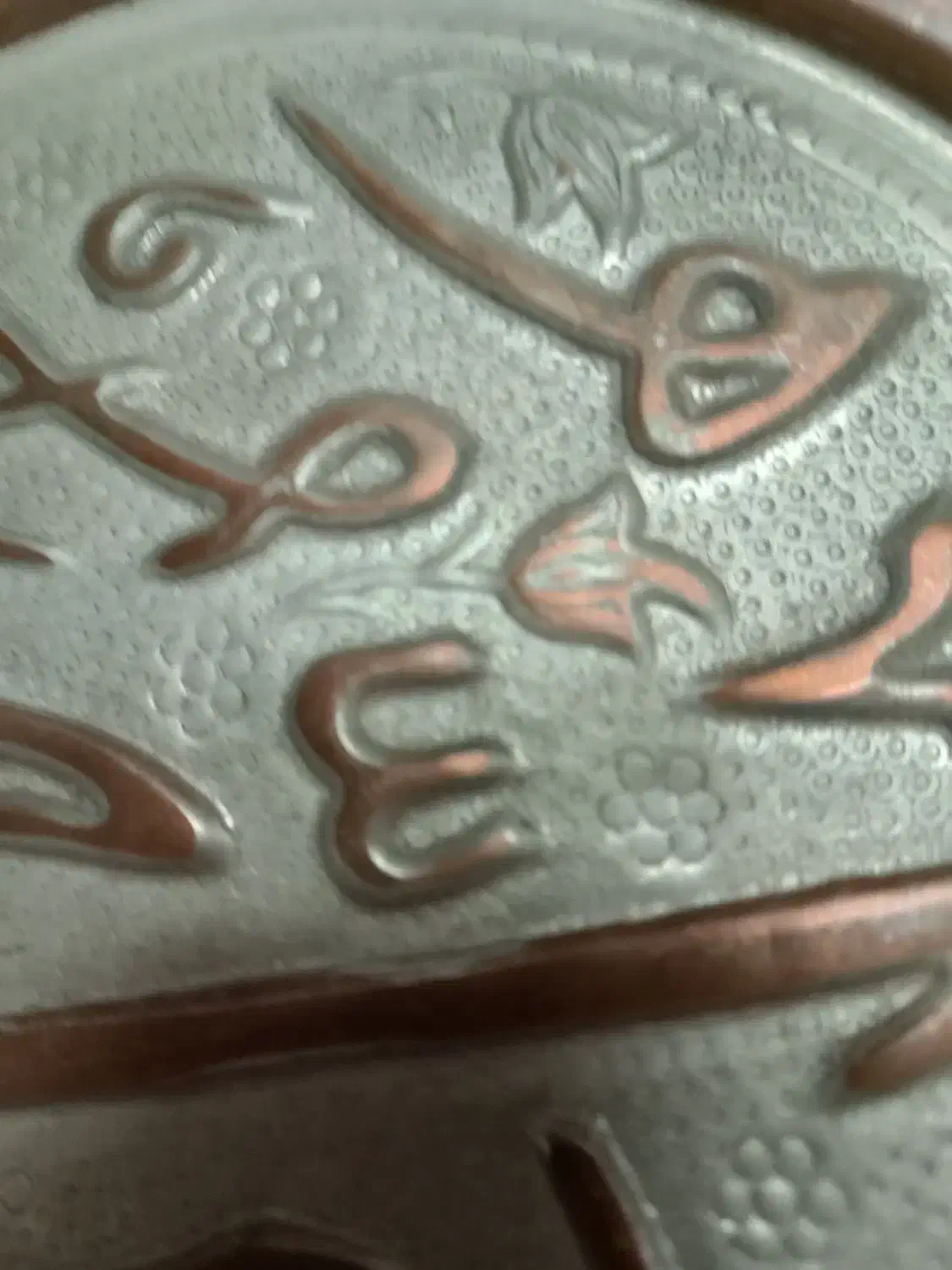 سینی مسی دیوارکوب(عتیقه)|کلکسیون اشیاء عتیقه|قم, کیوانفر|دیوار