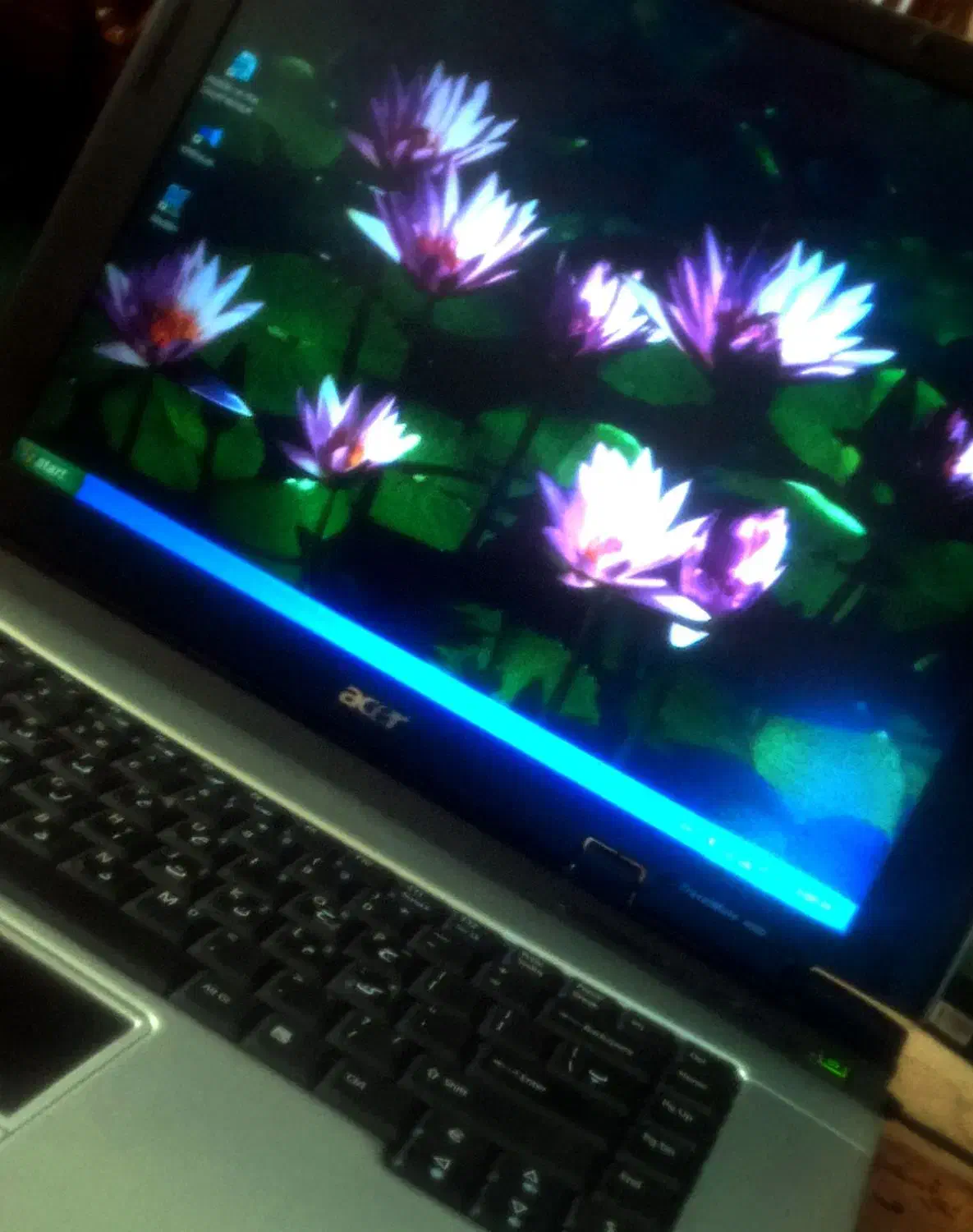 لب تاب|رایانه همراه|پردیس, فاز ۱|دیوار