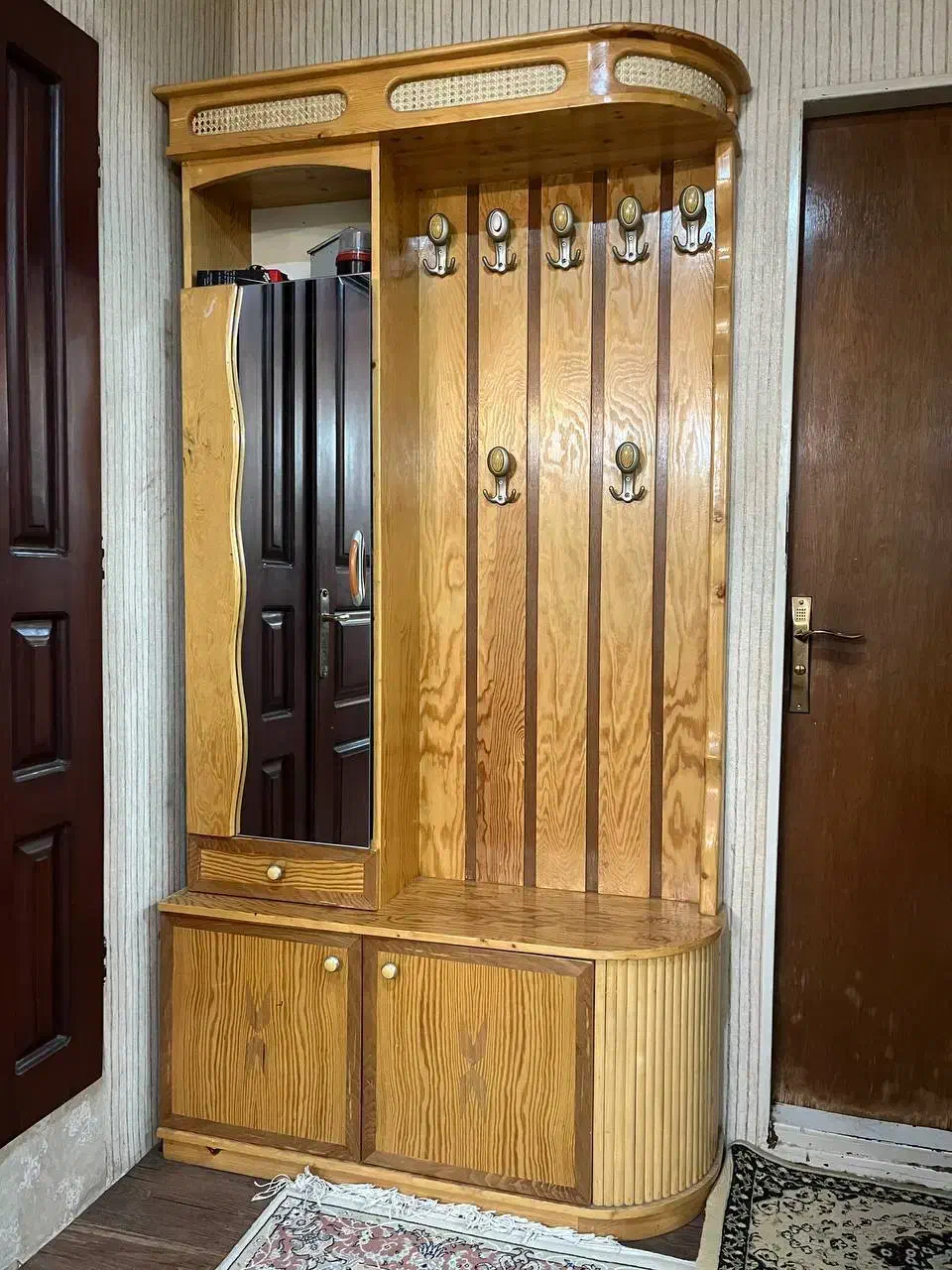 جا کفشی|جاکفشی، کمد، دراور|سبزوار, ولیعصر (نجار آباد)|دیوار