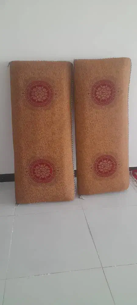 دوتا متکی درحد نو|پشتی|شوش, |دیوار