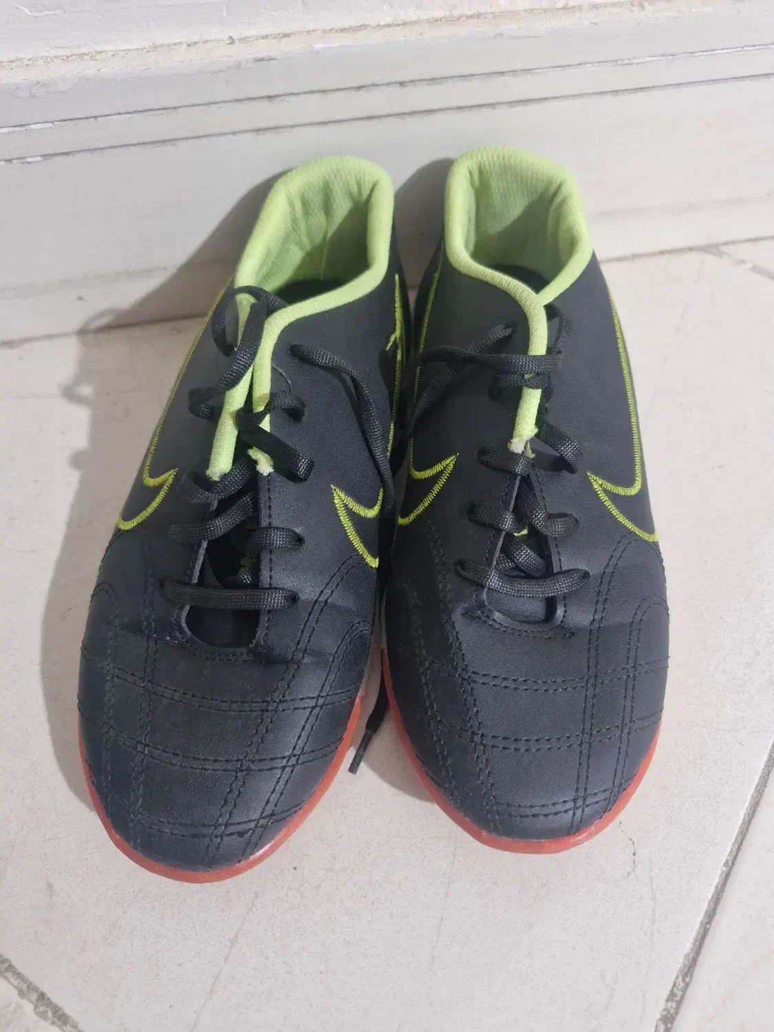 کفش ورزشی|کیف، کفش، کمربند|بیرجند, |دیوار