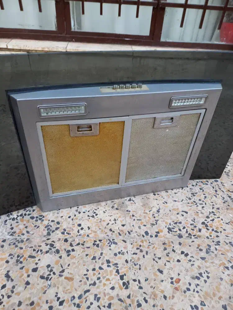 هود|هود|شیراز, تندگویان|دیوار