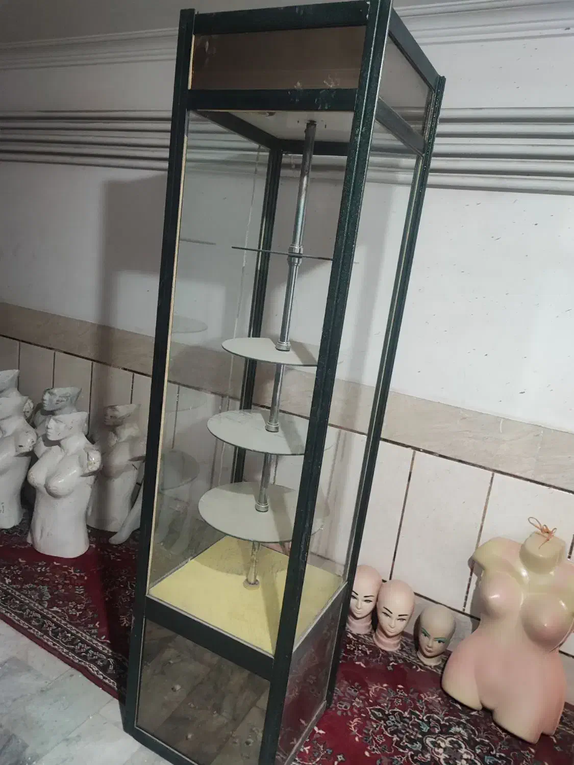 تعدادی مانکن ویترین گردون|فروشگاه و مغازه|زاهدان, |دیوار