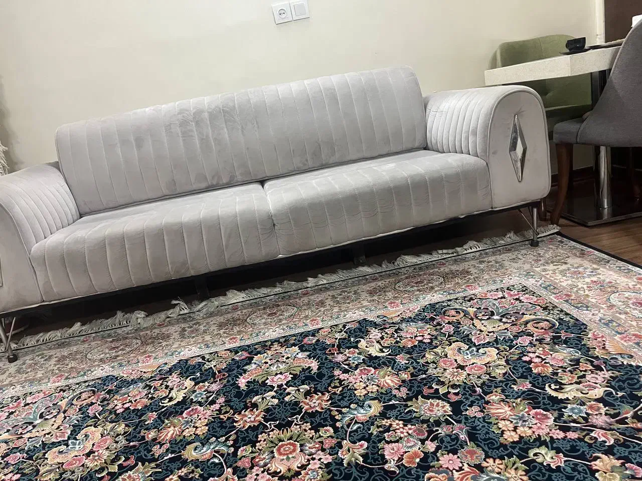 فرش ۹ متری و ۶ متری، مبل ۸ نفره تخت خواب شو در حد|فرش|تهران, یاخجی آباد|دیوار