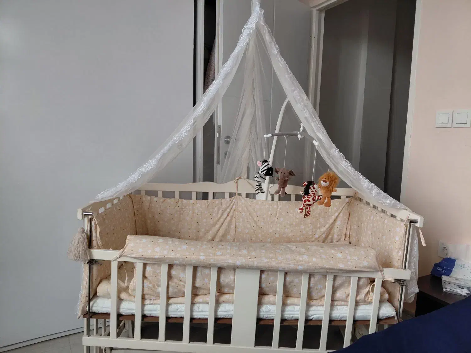 تخت نوزادی|تخت و سرویس خواب|نوشهر, |دیوار