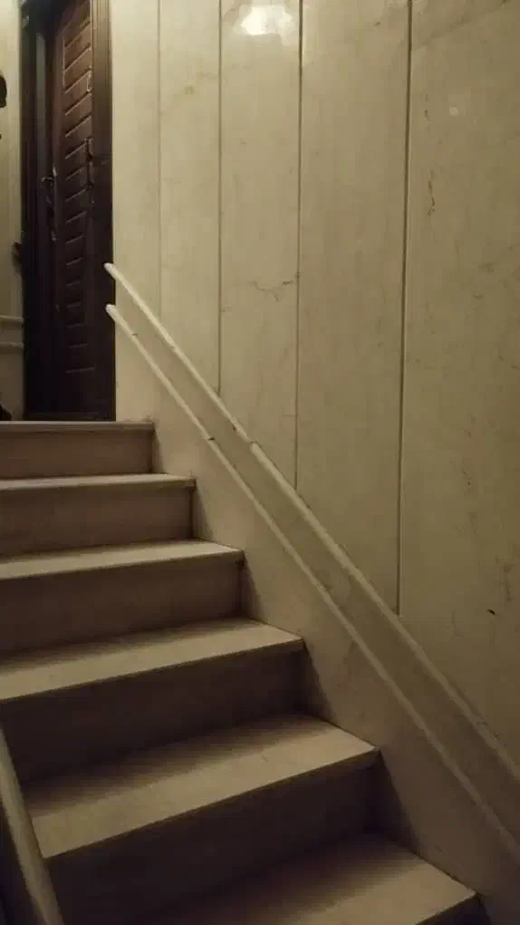 ۸۰متر ۲خواب  با پارکینگ