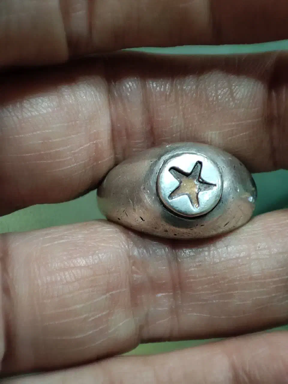 مدال نقره خطی حسبی الله کهنه|جواهرات|شهریار, شهریار|دیوار