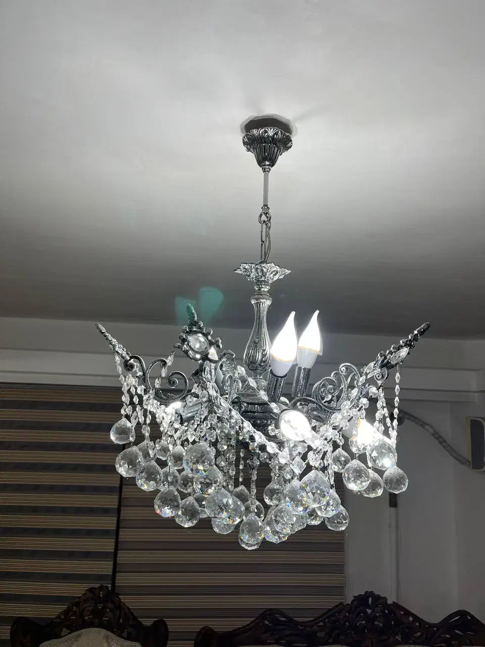 دو عدد لوستر برنجی بدون ایراد و کاملا سالم|لوستر و چراغ آویز|تبریز, |دیوار