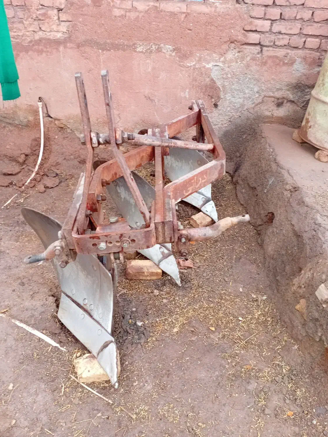 گاوآهن ۱۲|ابزارآلات|مشکان, |دیوار