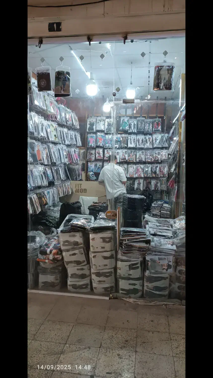 بازار عباس آباد 17متر|اجارهٔ مغازه و غرفه|تهران, بازار|دیوار