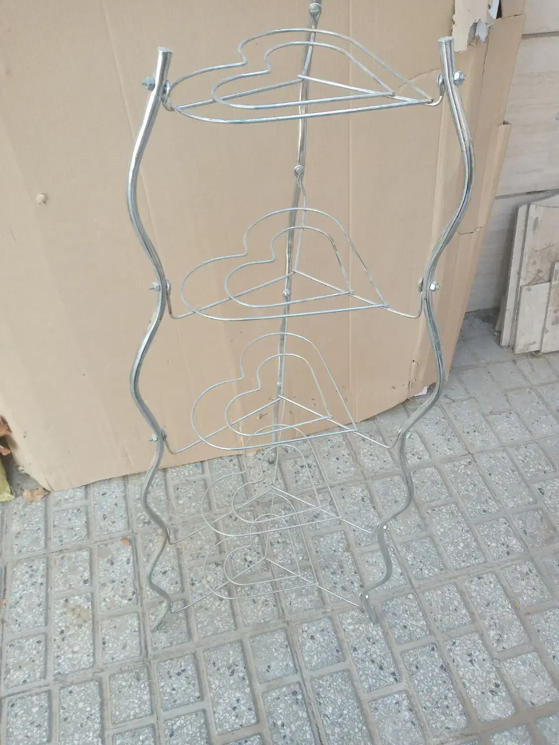 پایه قابلمه|آبچکان و نظمدهنده ظروف|کاشمر, |دیوار