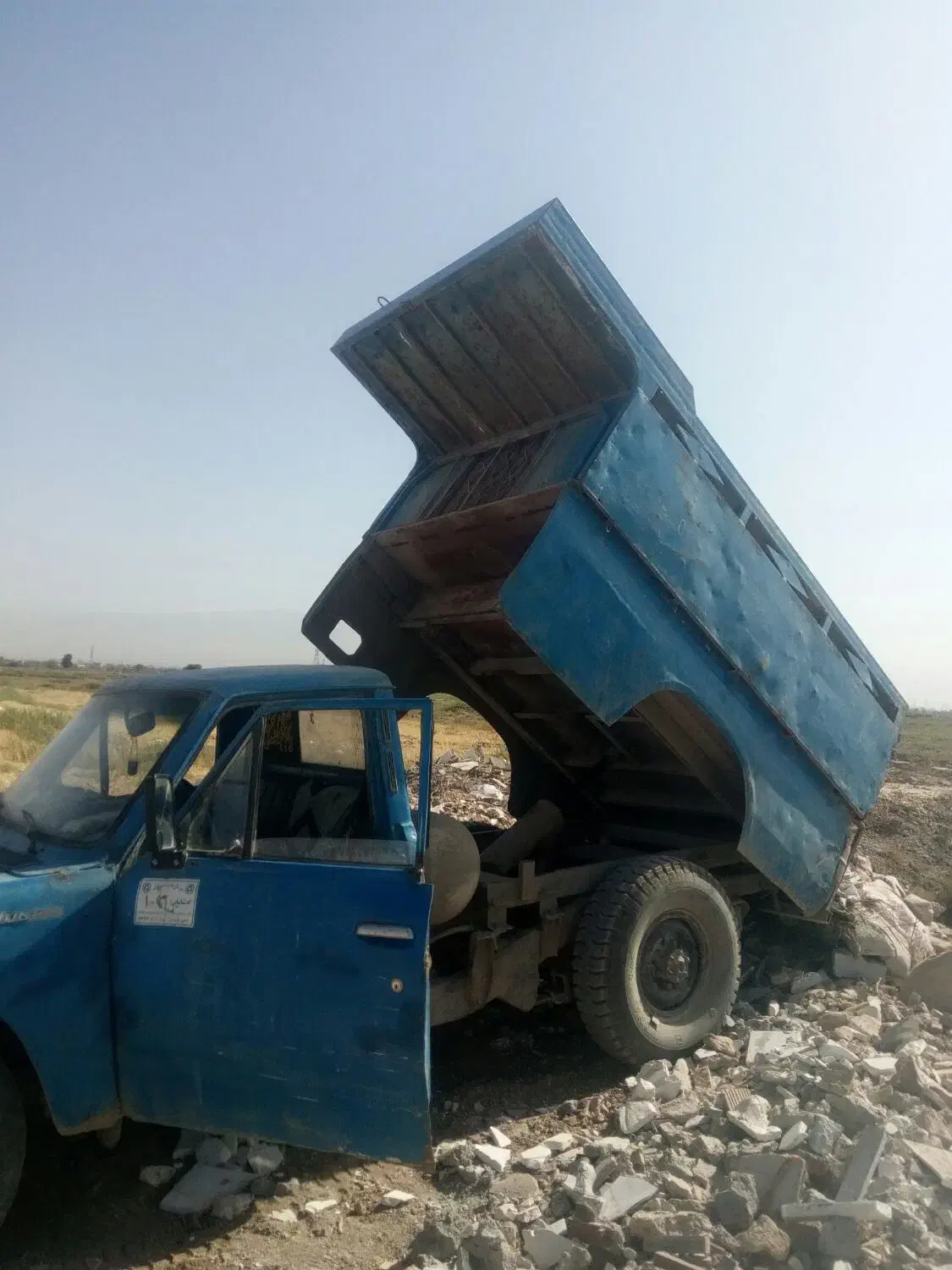 نیسان کمپرسی در حمل مصالح ساختمانی و غیره|خدمات حمل و نقل|نیشابور, شریعتی|دیوار