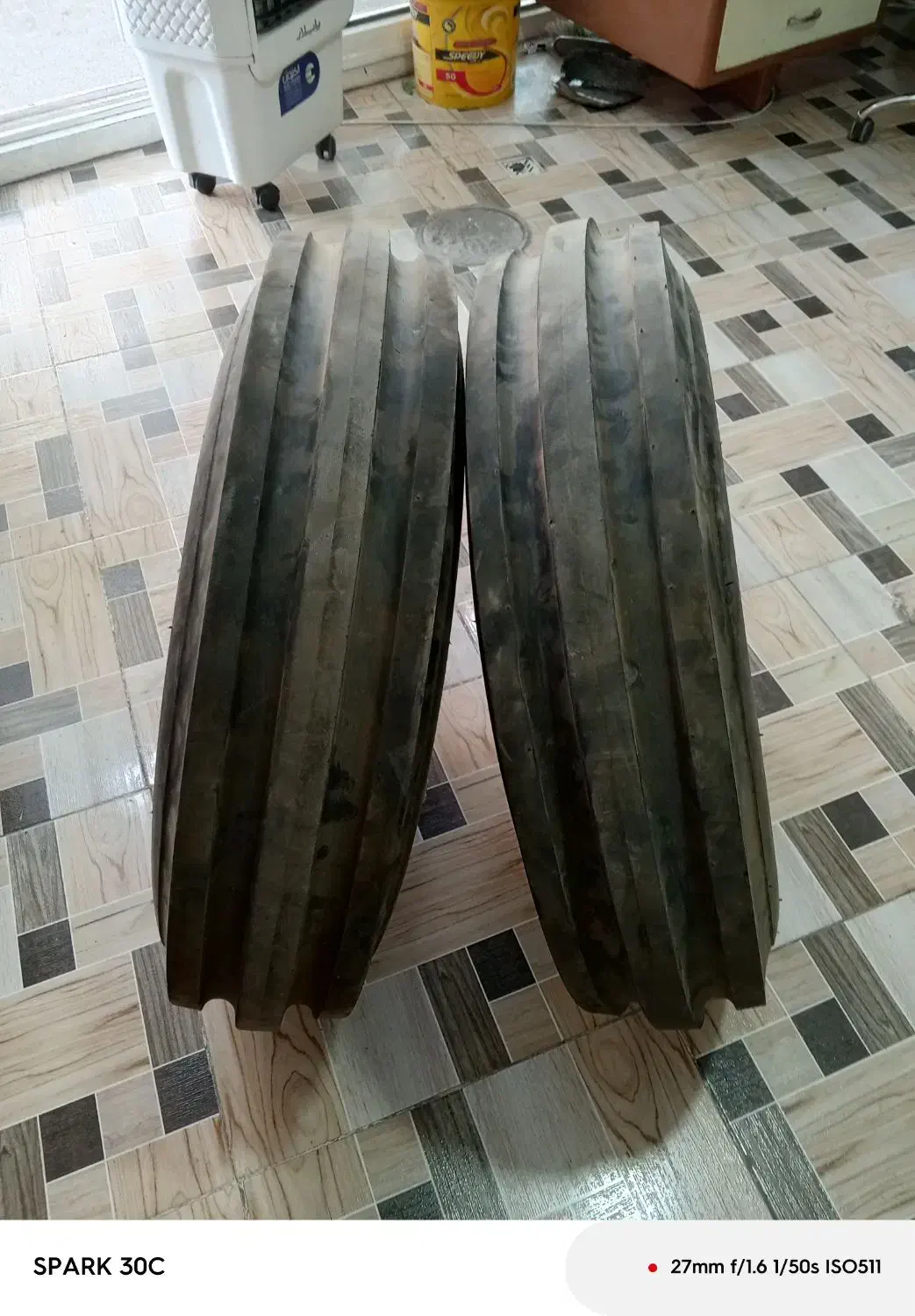 لاستیک نو تراکتور فرگوسن|قطعات یدکی و لوازم جانبی|ورزنه, |دیوار