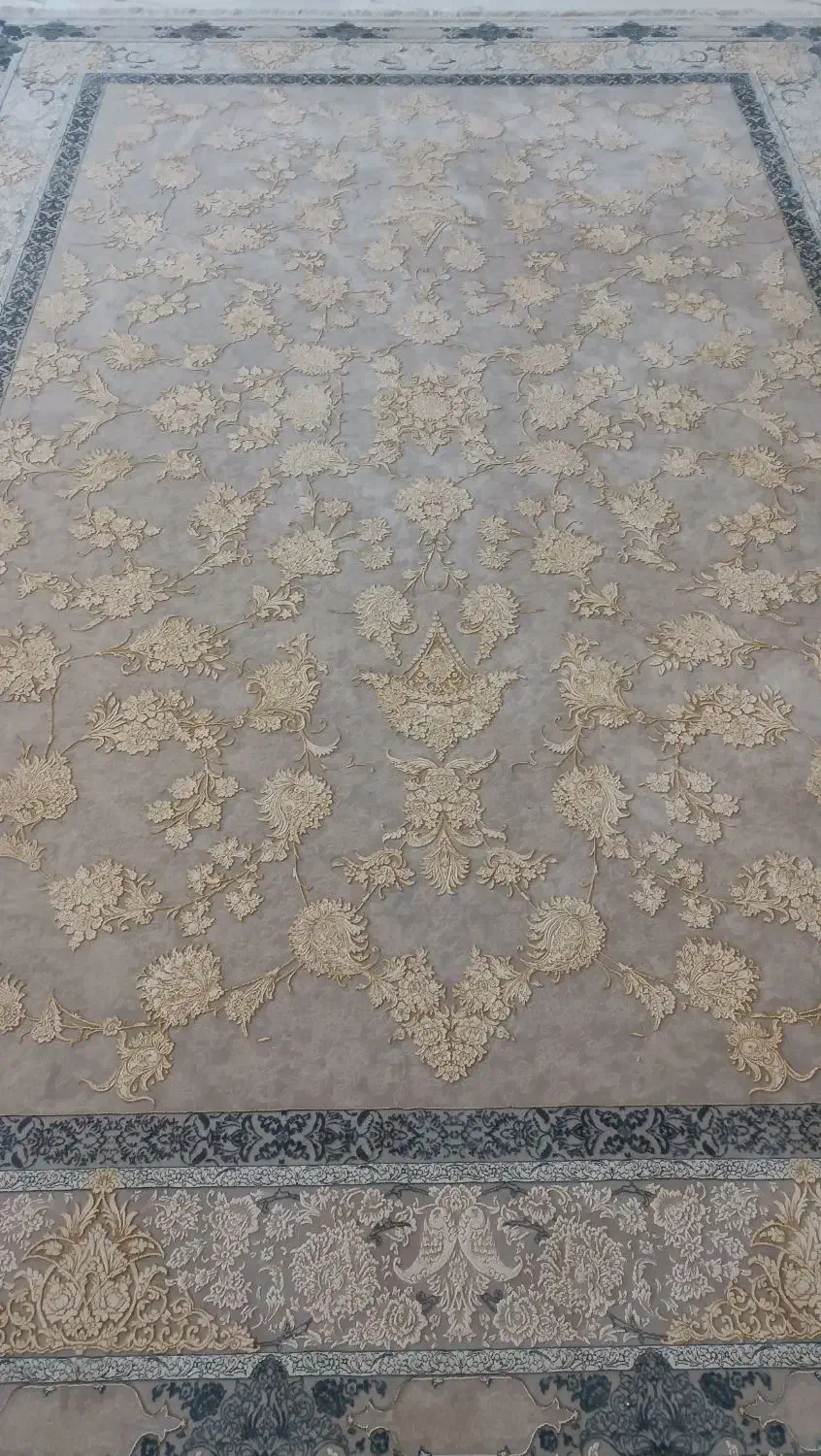 فرش 1200 شانه زمینه نقره ای برجسته|فرش|کمیجان, |دیوار