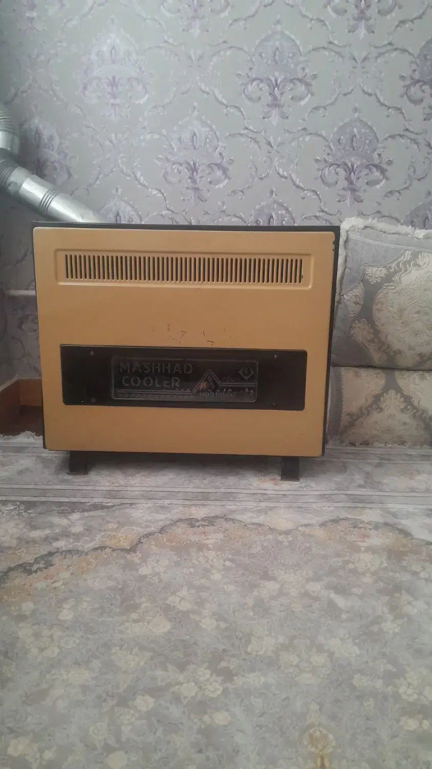 یک عدد بخاری بزرگ سالم و ماشین کودک سالم|بخاری، هیتر، شومینه|سپیدان, |دیوار