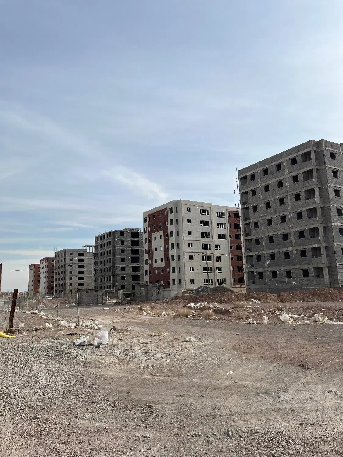 سه خوابه/۱۳۰ متری/شمال شش/با پارکینگ/تهاتر با ملک|فروش آپارتمان|پرند, فاز ۶|دیوار