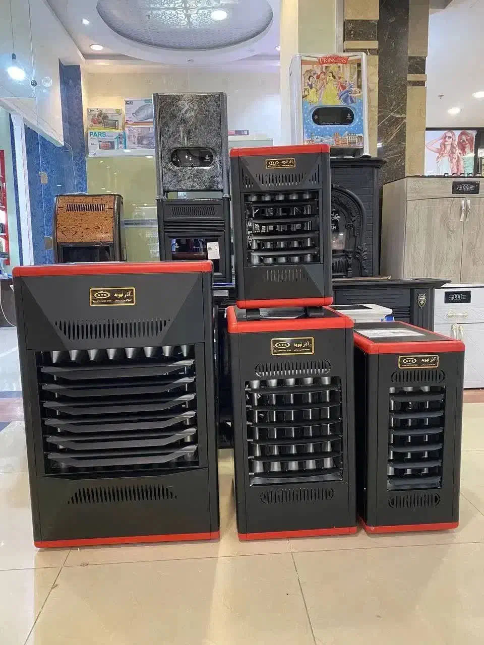 هیترگازی آذر تهویه آرجی 10 ماهه|بخاری، هیتر، شومینه|یزد, |دیوار