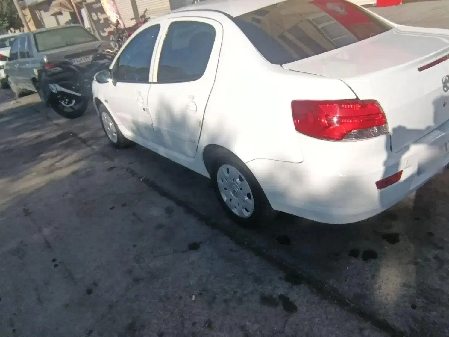 رانا پلاس مدل 1401|خودرو سواری و وانت|خرم‌آباد, |دیوار