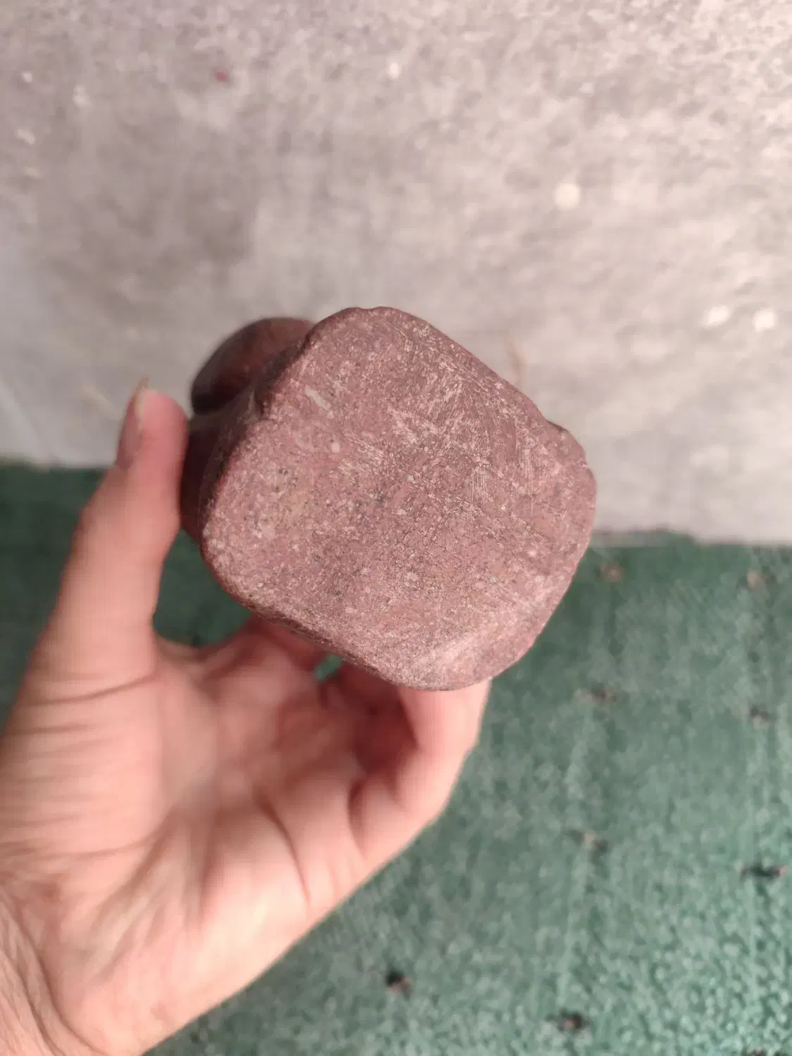 مجسمه سنگی|کلکسیون اشیاء عتیقه|شیراز, میانرود|دیوار