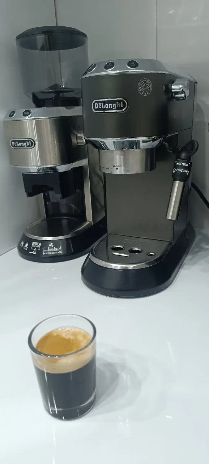 دستگاه قهوه ساز و آسیاب دلونگی|سماور، چای‌ساز، قهوه‌ساز|بندرعباس, |دیوار