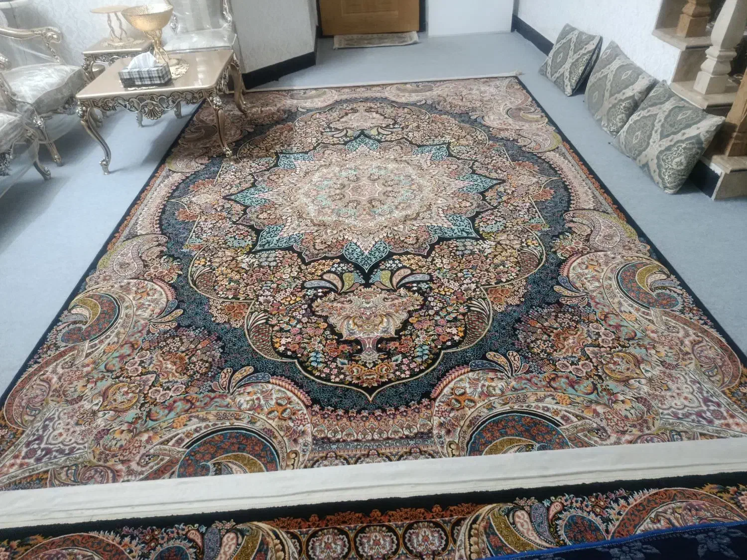 فرش ۹متری|فرش|قم, باغ شریفی|دیوار