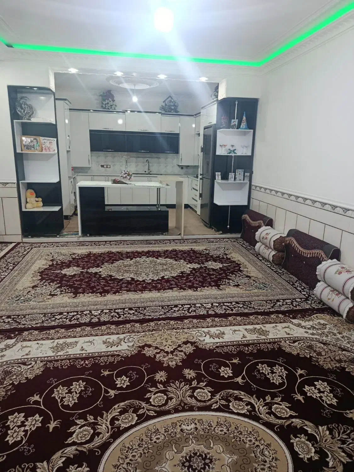 فروش منزل یک طبقه نوساز ۲۰۰ متر درب حیاط|فروش خانه و ویلا|مرودشت, فاز دوم شهرک فرهنگیان|دیوار