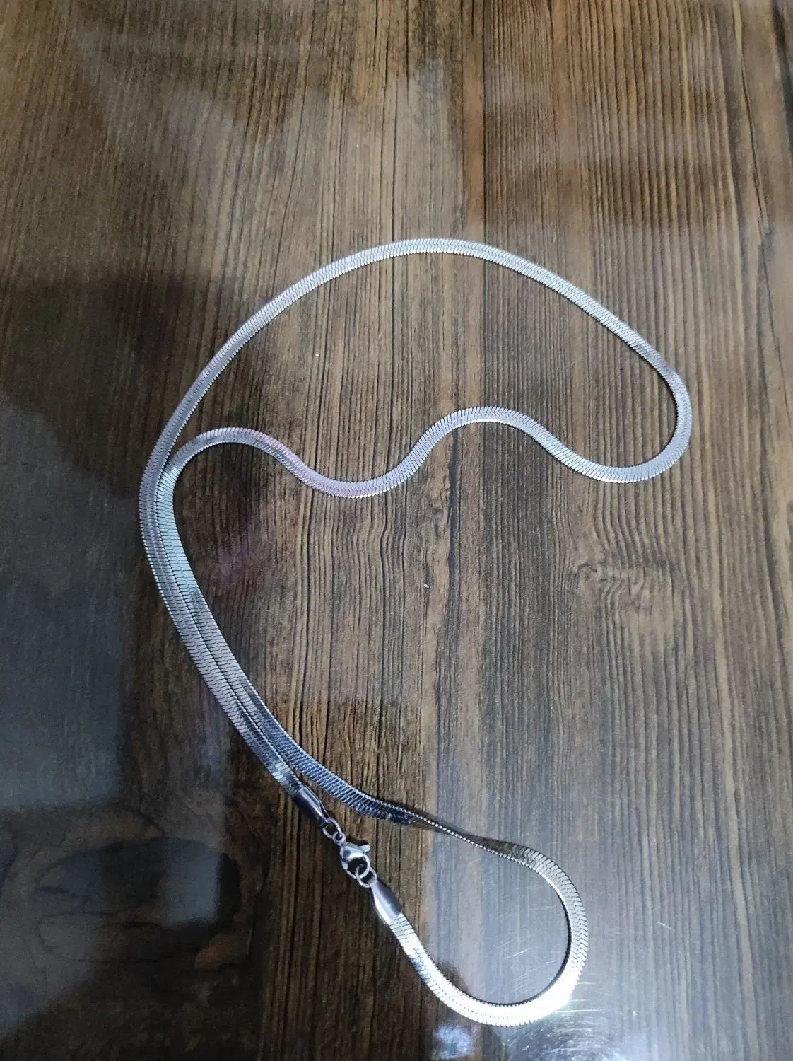 زنجیر نقره|جواهرات|نالوس, |دیوار