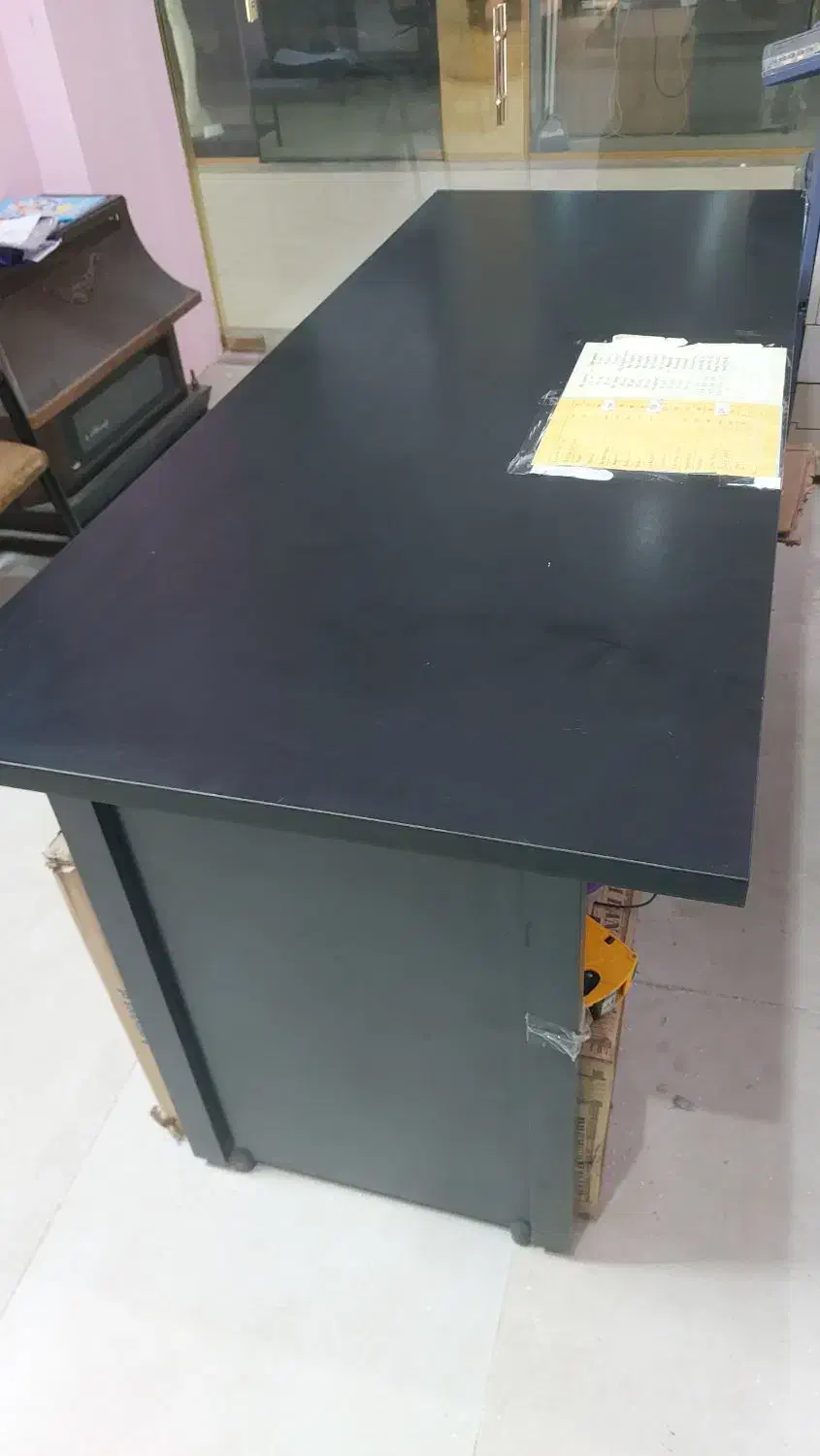 میز تک|مبلمان اداری|نیشابور, مدرس|دیوار