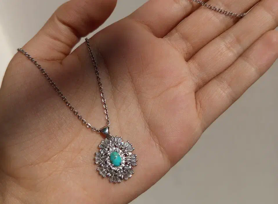 پلاک نقره با سنگ فیروزه|جواهرات|نیشابور, خیام|دیوار