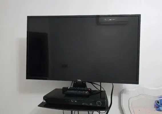 تلوزیون ۳۲ اینچ TCL|تلویزیون و پروژکتور|بندر انزلی, تهران|دیوار