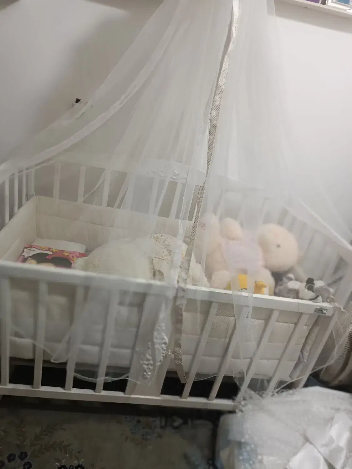 گهواره درحد نو|تخت و صندلی بچه|بهبهان, |دیوار