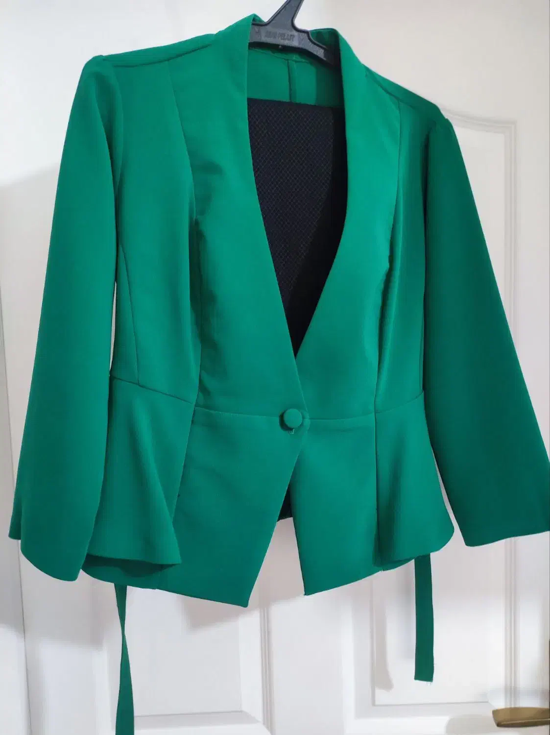 لباس زنانه|لباس|نیشابور, سرآب کوشک|دیوار