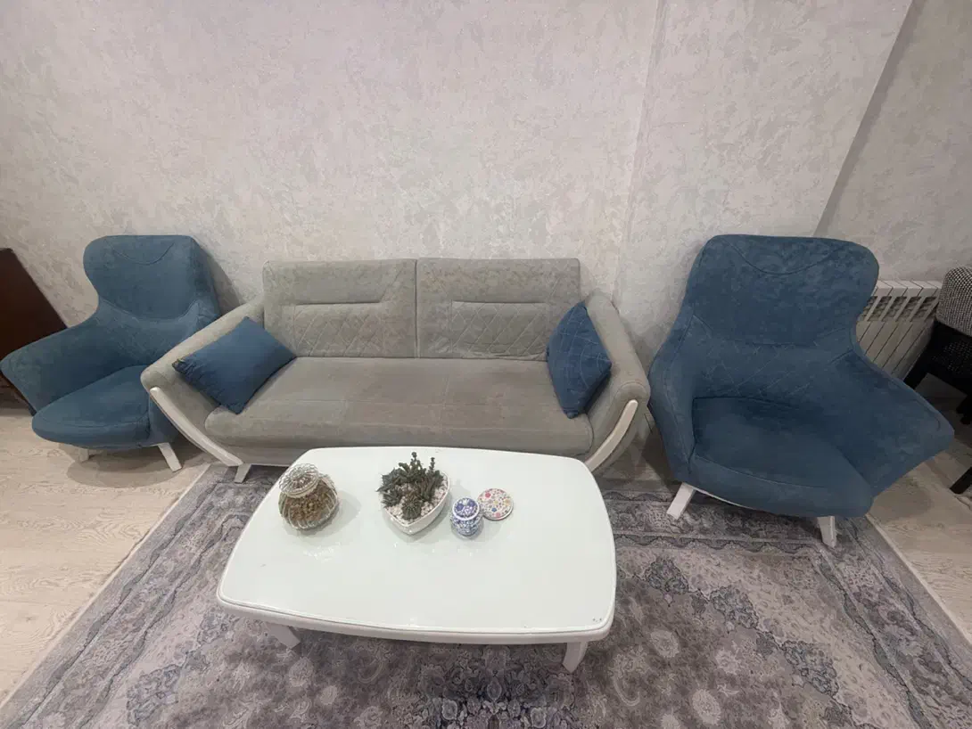 مبل  راحتی نیمست|مبلمان خانگی و میز عسلی|کرج, عظیمیه|دیوار