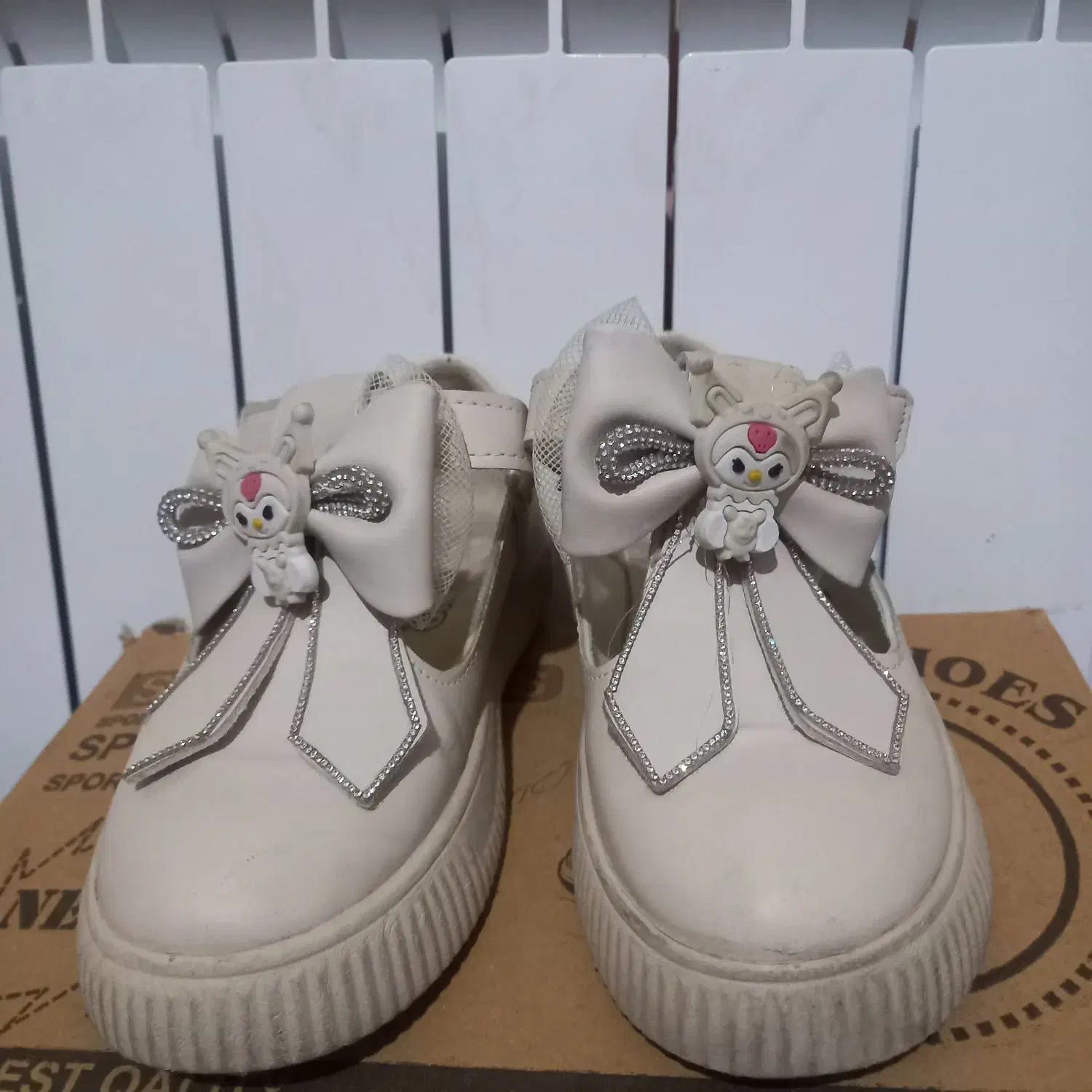 کفش دخترانه کرومی سایز ۳۵|کیف، کفش، کمربند|زنجان, |دیوار