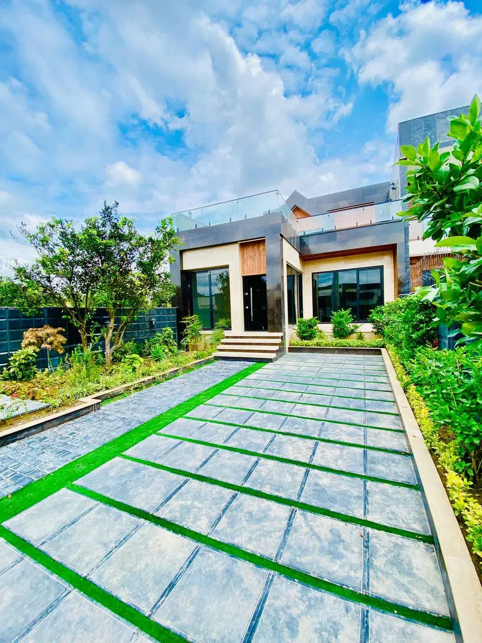 باغچه مدرن۱۸۷زمین/۸۸بنا/دوخوابه/ویوجنگل درشهرک|فروش خانه و ویلا|نوشهر, |دیوار