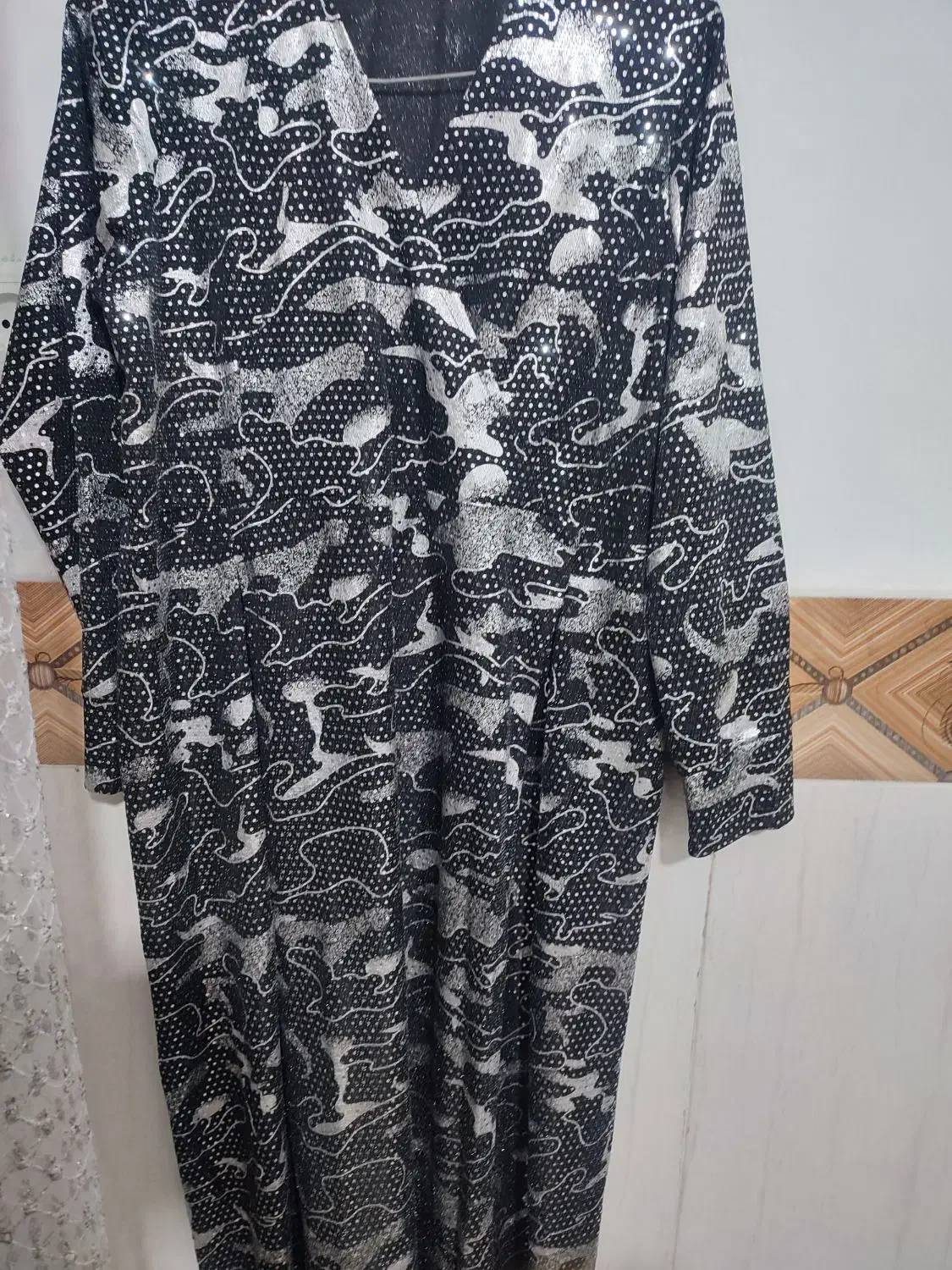 لباس|لباس|مشهد, انصار|دیوار