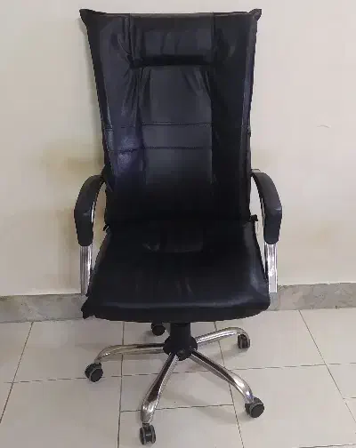 صندلی چرخدار مدیریتی|صندلی و نیمکت|اصفهان, طاحونه|دیوار