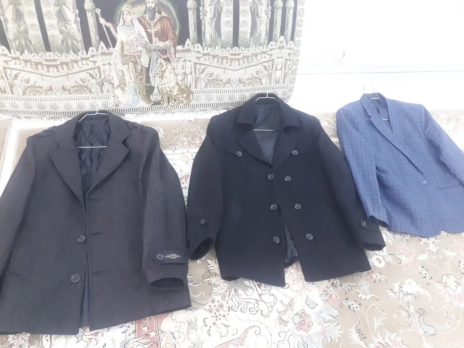 تعدادی لباس نو تن نخورده ودر حد نو|لباس|دورود, |دیوار