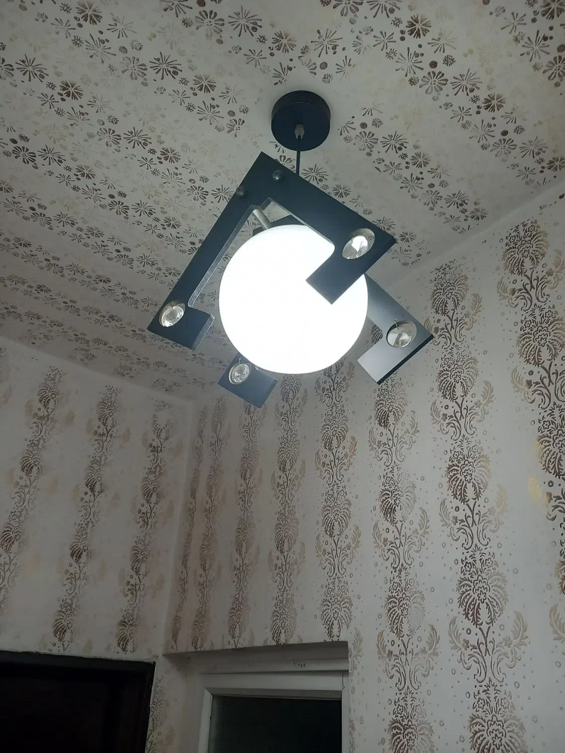 ۲ عدد لوستر|لوستر و چراغ آویز|رشت, شهرک صبا|دیوار