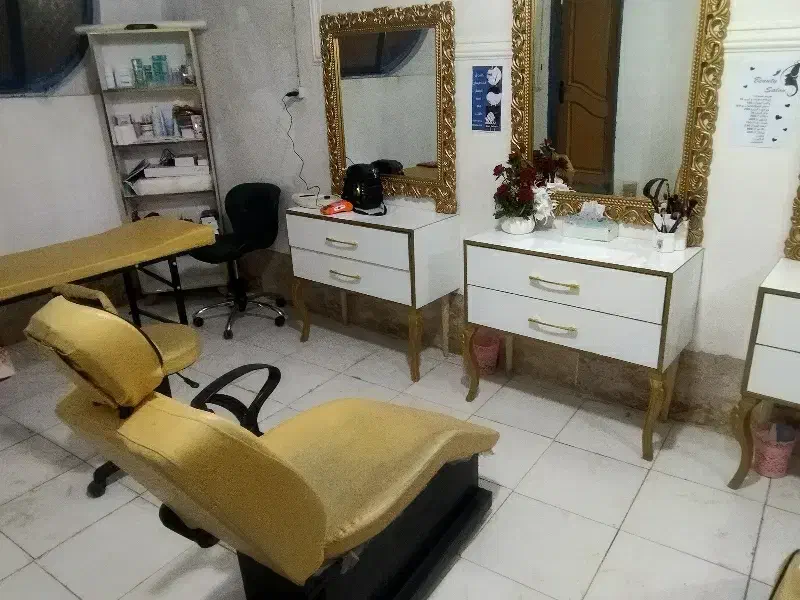 جذب همکار حرفه ای در سالن زیبایی|استخدام درمانی، زیبایی، بهداشتی|زابل, |دیوار